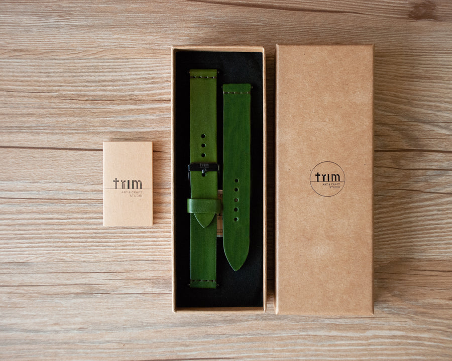 Emerald leather Apple Watch band lifestyle, TRIM handmade
