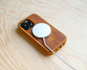 iPhone Leather Case | Handmade | Oil Wax Honey Brown