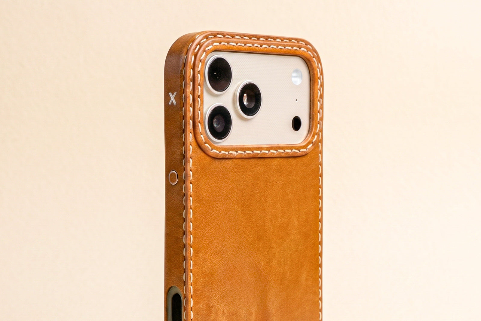 Handmade Leather iPhone Case · Honey