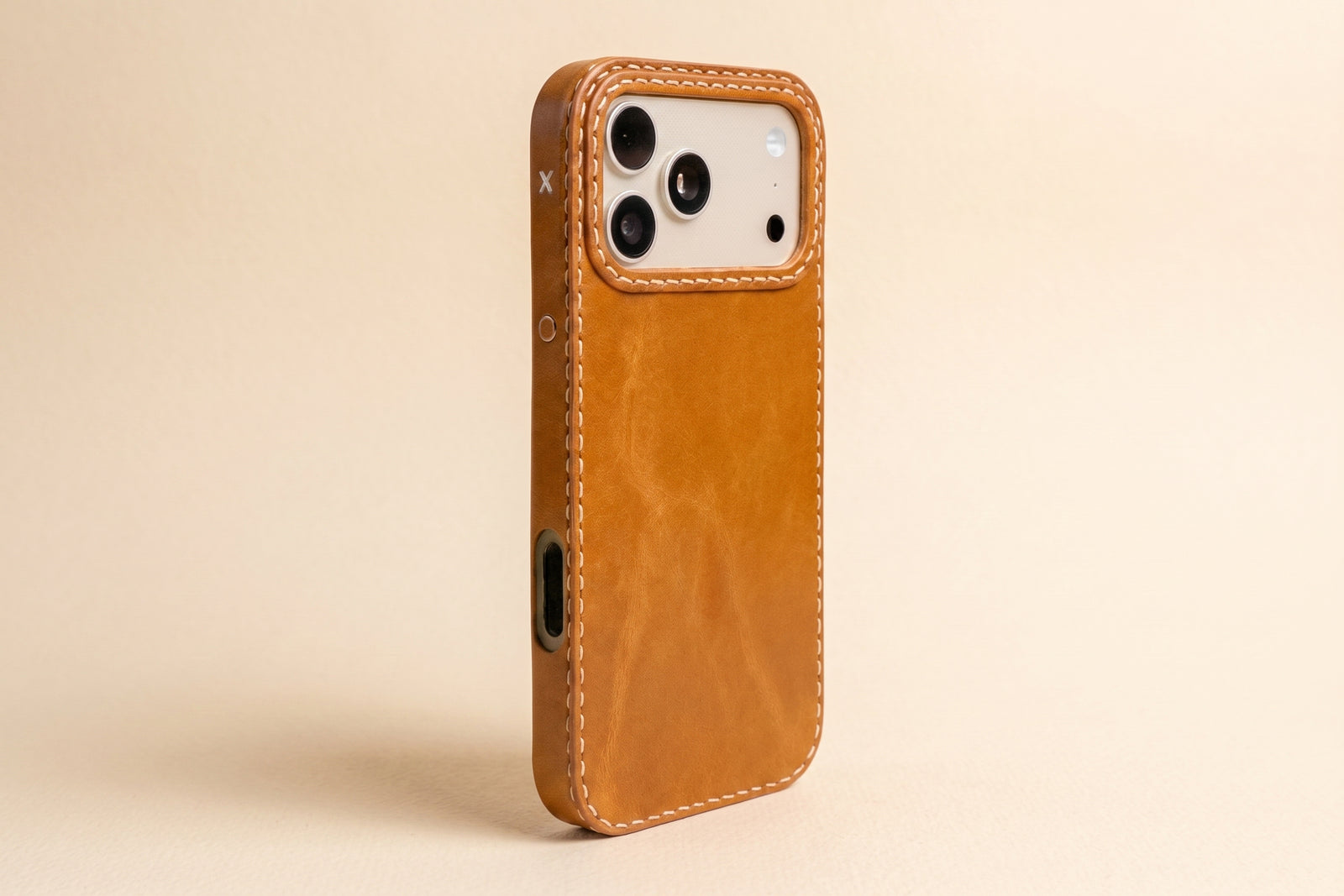 Handmade Leather iPhone Case · Honey