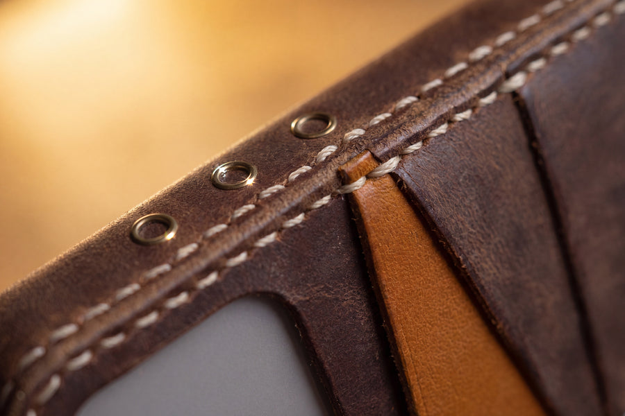 Handmade Leather iPhone Card Case · Walnut & Honey